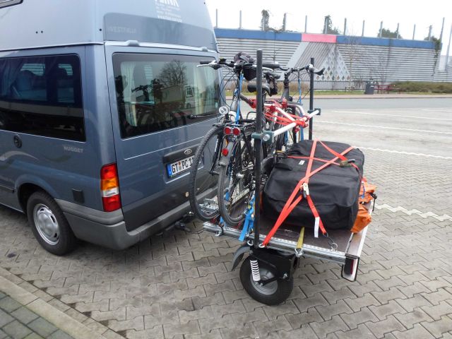 FLINK_F2_Fahrraeder_Gepaeck_mittelstange_seitlich_web